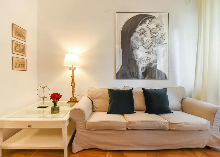 In Style: 1br With Vintage Touches And Balcony Apartman Bukarest