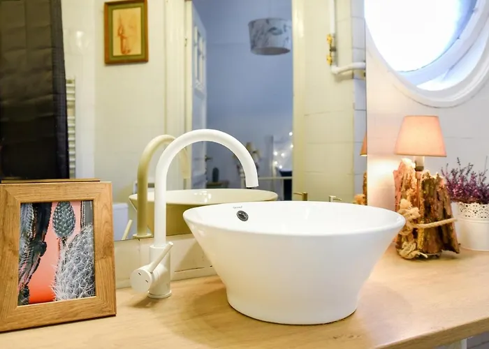 In Style: 1br With Vintage Touches And Balcony Lejlighed Bukarest